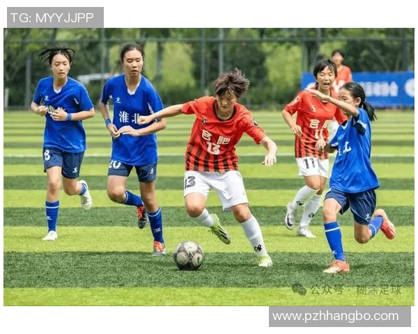 足球明星齐聚宁波激情拍球展现足球魅力与城市风采