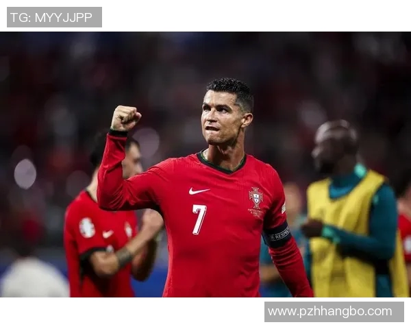 足球巨星的传奇人生与辉煌成就全景回顾